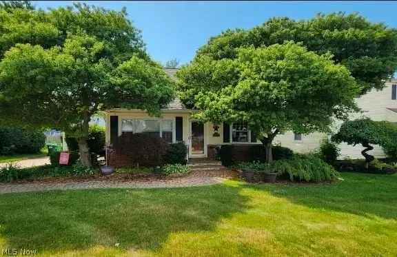 2182 Buena Vista Drive, Wickliffe, OH 44092 - #1