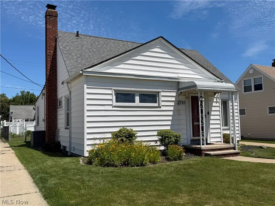 2720 Walbrook Avenue, Cleveland, OH 44109 - #2