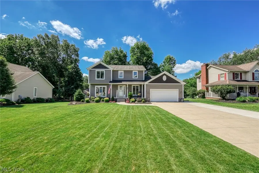 1560 Applewood Way, Uniontown, OH 44685 - #2