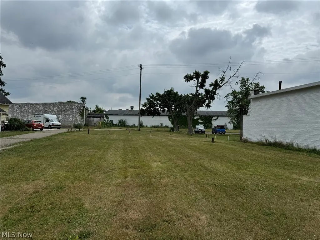 246 S Prospect Avenue, Hartville, OH 44632 - #1