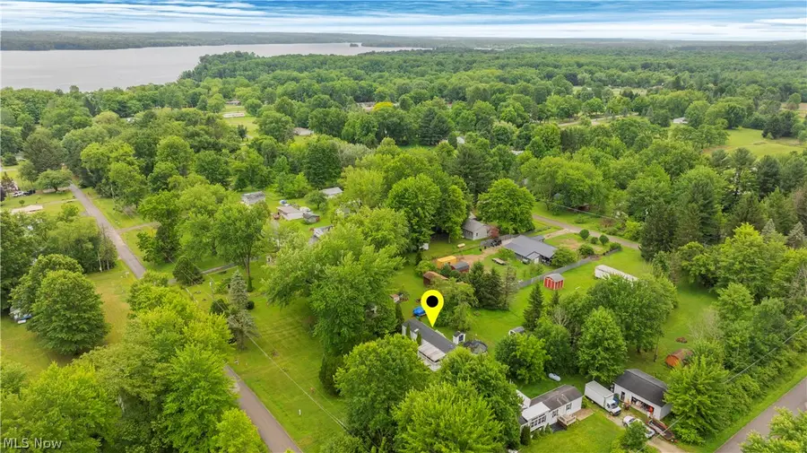6886 Lindsley Avenue, Andover, OH 44003 - #3