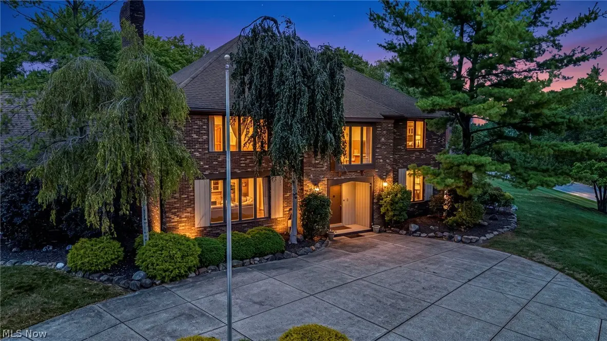10 Woodburn Drive, Moreland Hills, OH 44022 - #1
