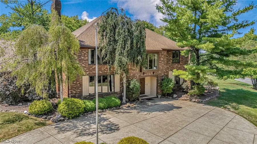 10 Woodburn Drive, Moreland Hills, OH 44022 - #2