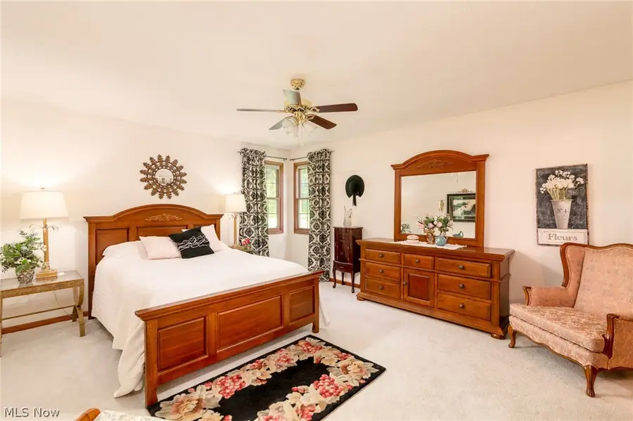 887 Manor Circle, Howard, OH 43028 - #3