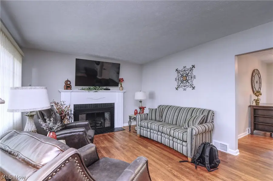 614 Hartzell Drive, Norton, OH 44203 - #3