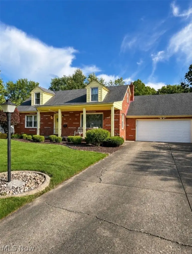 4345 Woodleigh Lane, Youngstown, OH 44511 - #2