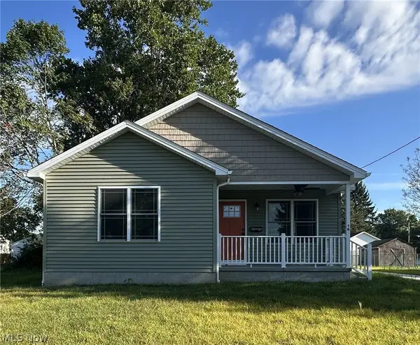 16 E Haywood Avenue, Struthers, OH 44471