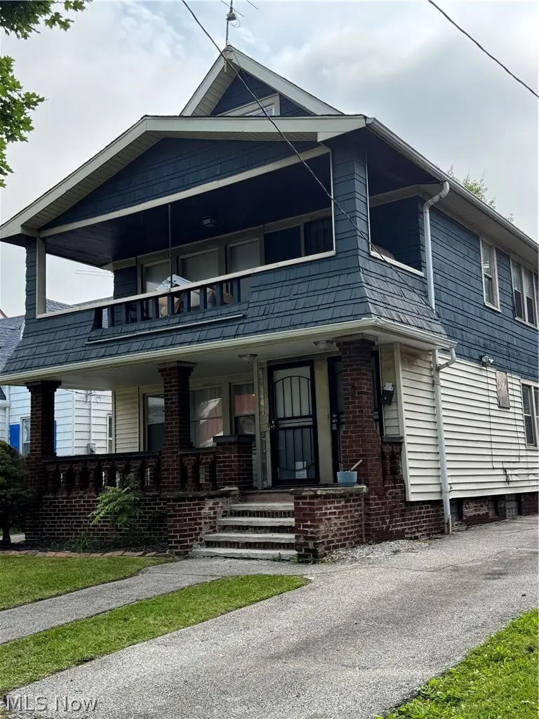 1147 E 174th Street, Cleveland, OH 44119 - #1