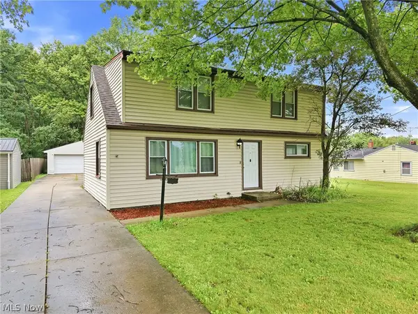 3192 Roselawn Drive, Niles, OH 44446