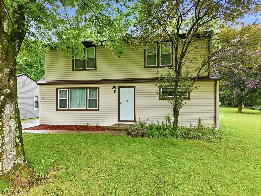 3192 Roselawn Drive, Niles, OH 44446 - #2