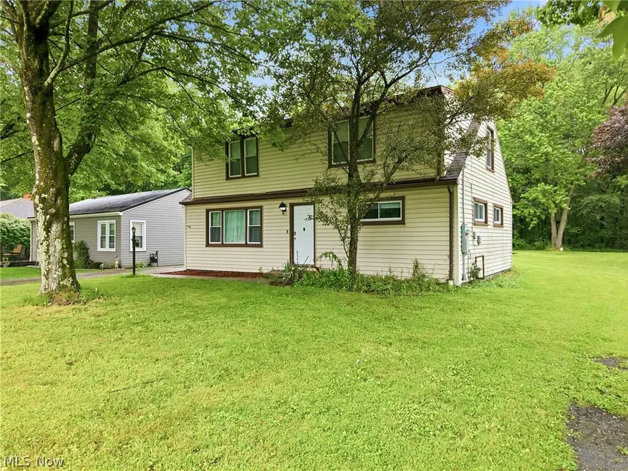 3192 Roselawn Drive, Niles, OH 44446 - #3