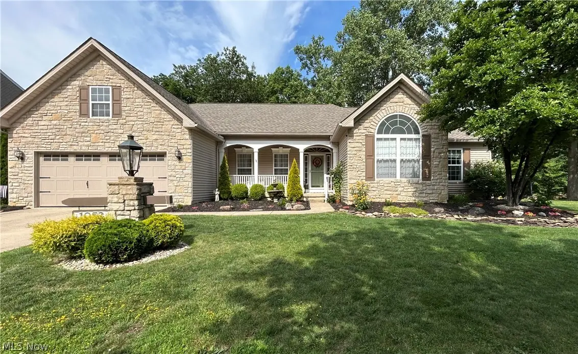 1052 Arrowhead Drive, Vermilion, OH 44089 - #1