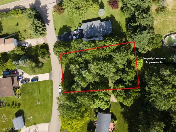 Rita Ne Street, Hartville, OH 44632