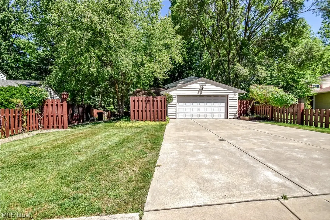 464 Hickory Lane, Painesville, OH 44077 - #1