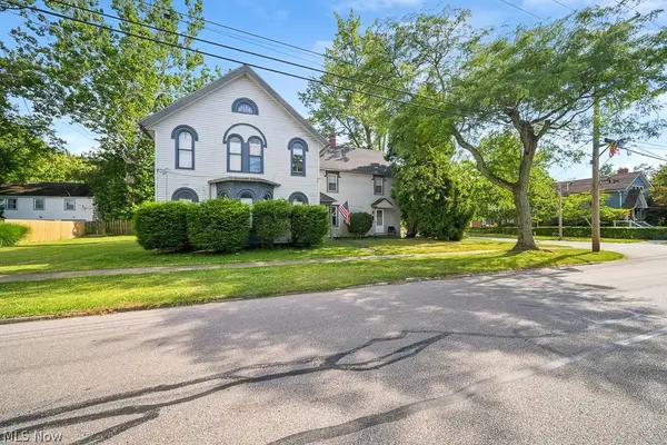 178 E Bridge Street, Berea, OH 44017