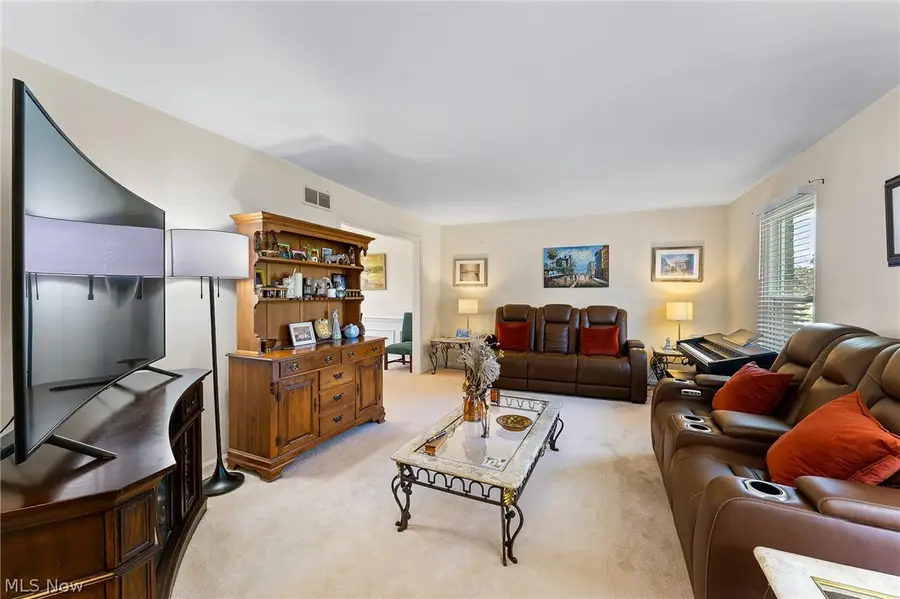 147 Mayflower Drive, Boardman, OH 44512 - #2
