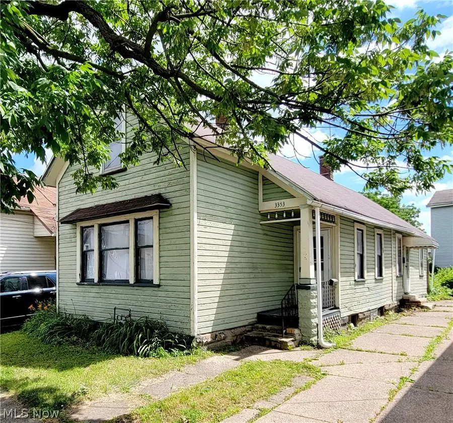 3353 W 46th Street, Cleveland, OH 44102 - #2