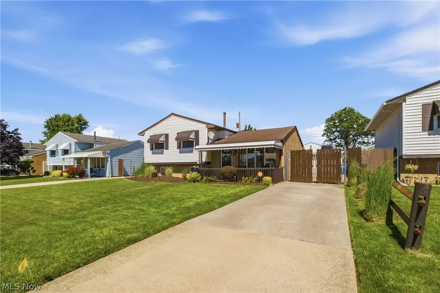 4423 Palm Avenue, Lorain, OH 44055 - #2