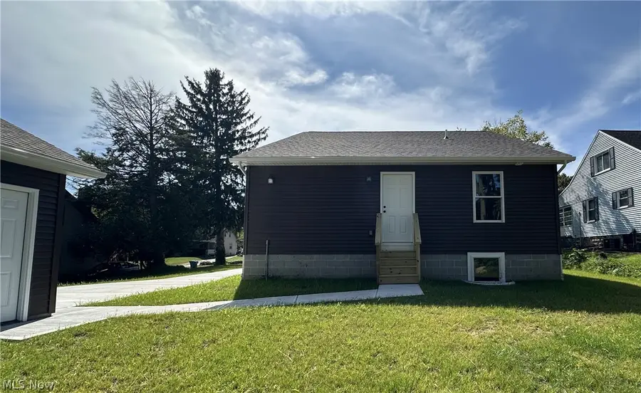 363 Sexton Street, Struthers, OH 44471 - #2