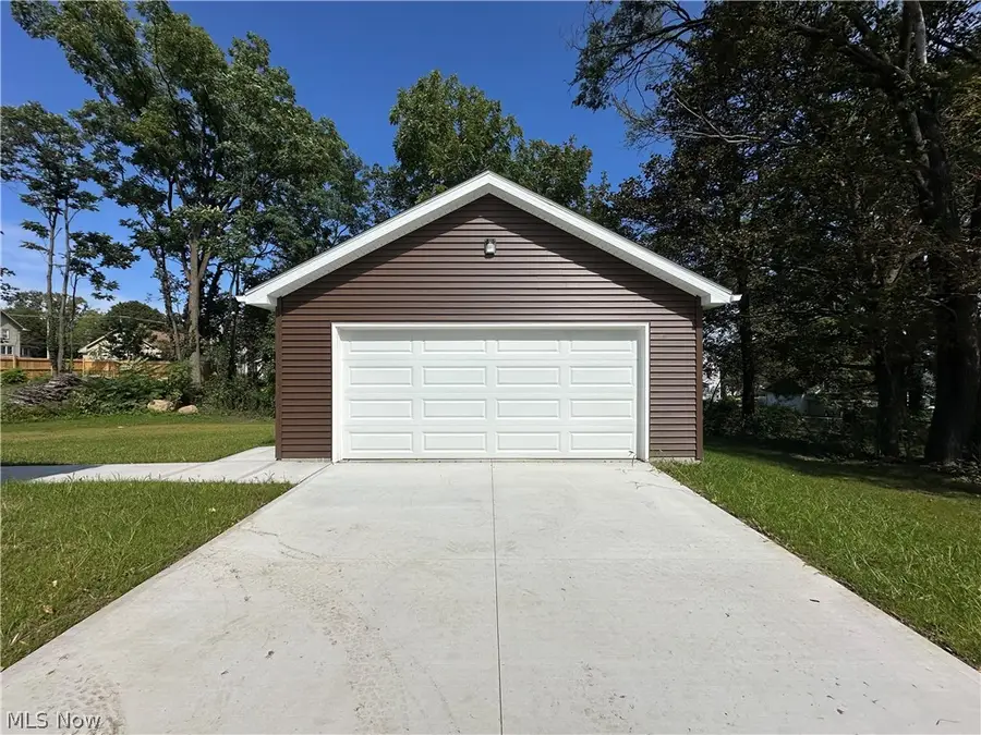 363 Sexton Street, Struthers, OH 44471 - #3