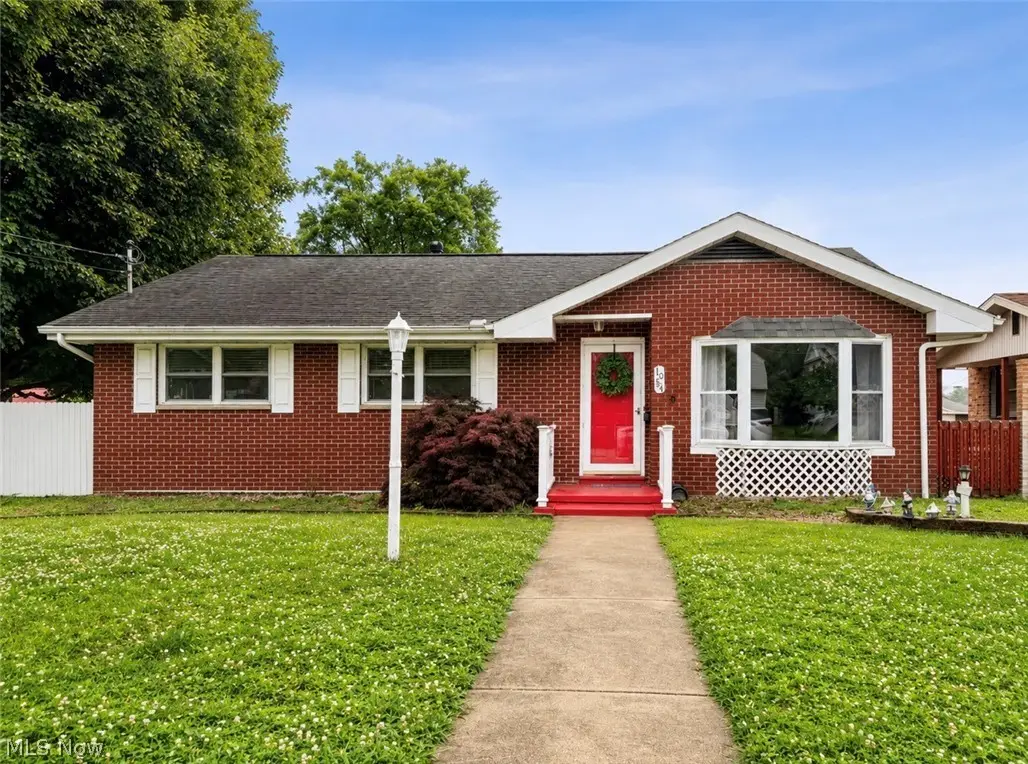 1054 West Virginia Avenue, Parkersburg, WV 26104 - #1
