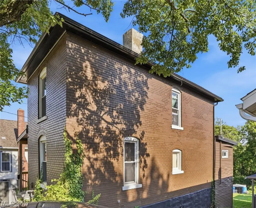 1554 Wheeling Avenue, Zanesville, OH 43701 - #3