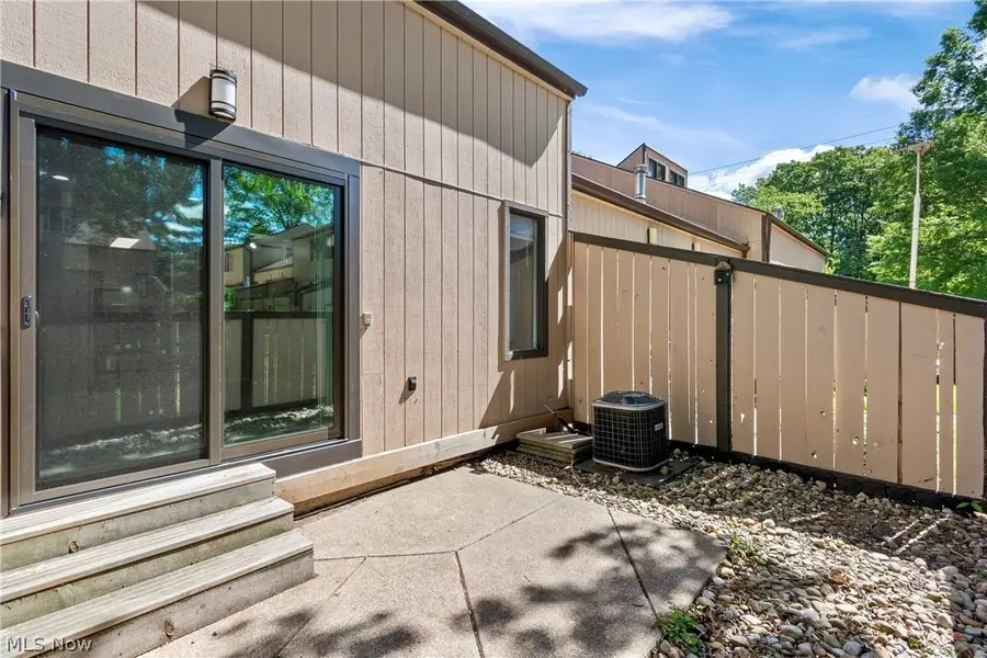 622 James Avenue, Cuyahoga Falls, OH 44221 - #3