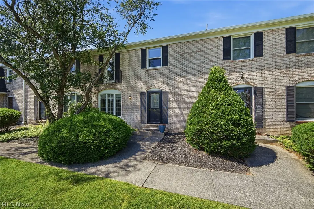 824 S Chillicothe Road #2, Aurora, OH 44202 - #1