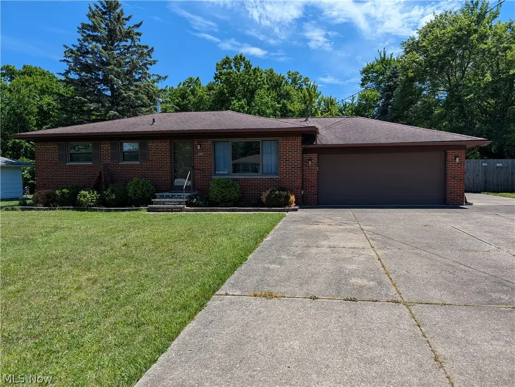 3960 Marie Drive, Brunswick, OH 44212 - #1