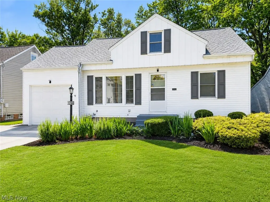 1260 Churchill Road, Lyndhurst, OH 44124 - #1