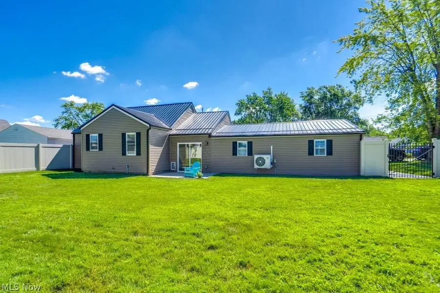 301 Avis Nw Avenue, Massillon, OH 44646 - #3