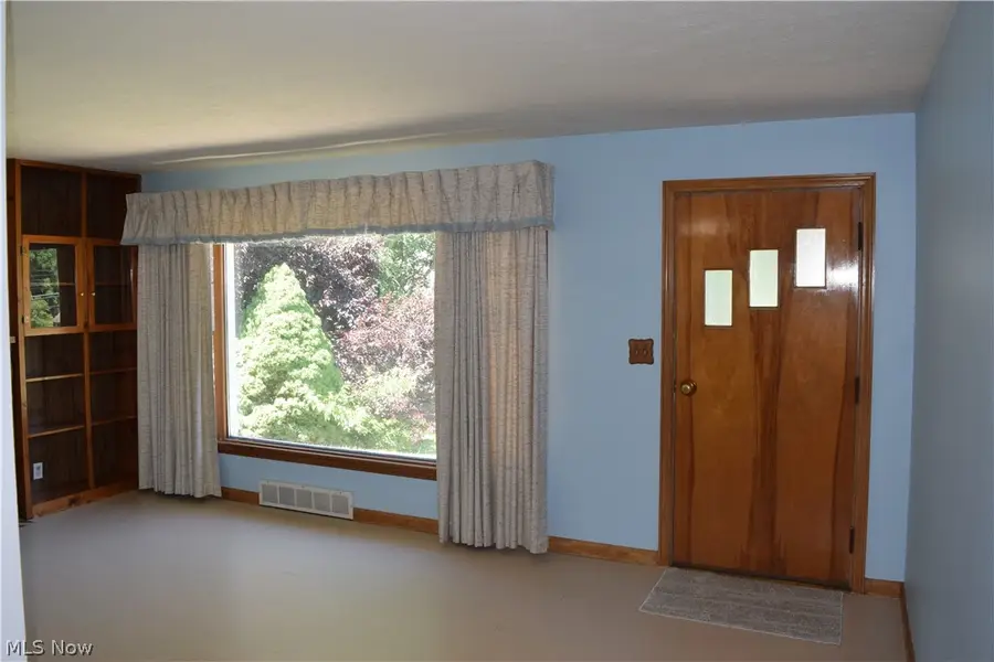5040 2nd Nw Street, Canton, OH 44708 - #3