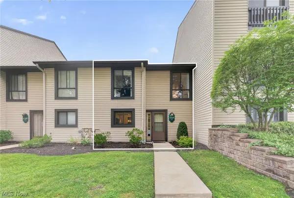 6260 Greenwood Parkway #202, Northfield, OH 44067