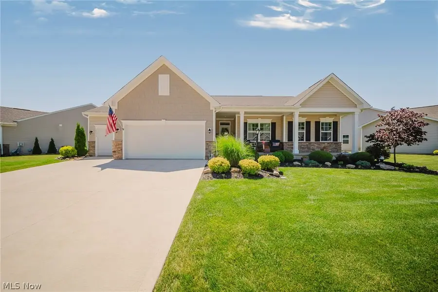 34633 N Legends Way, Grafton, OH 44044 - #2
