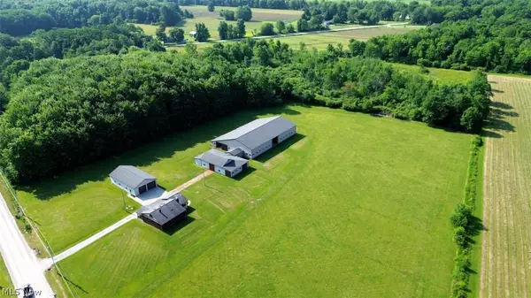 15227 Leroy Road, Thompson, OH 44086