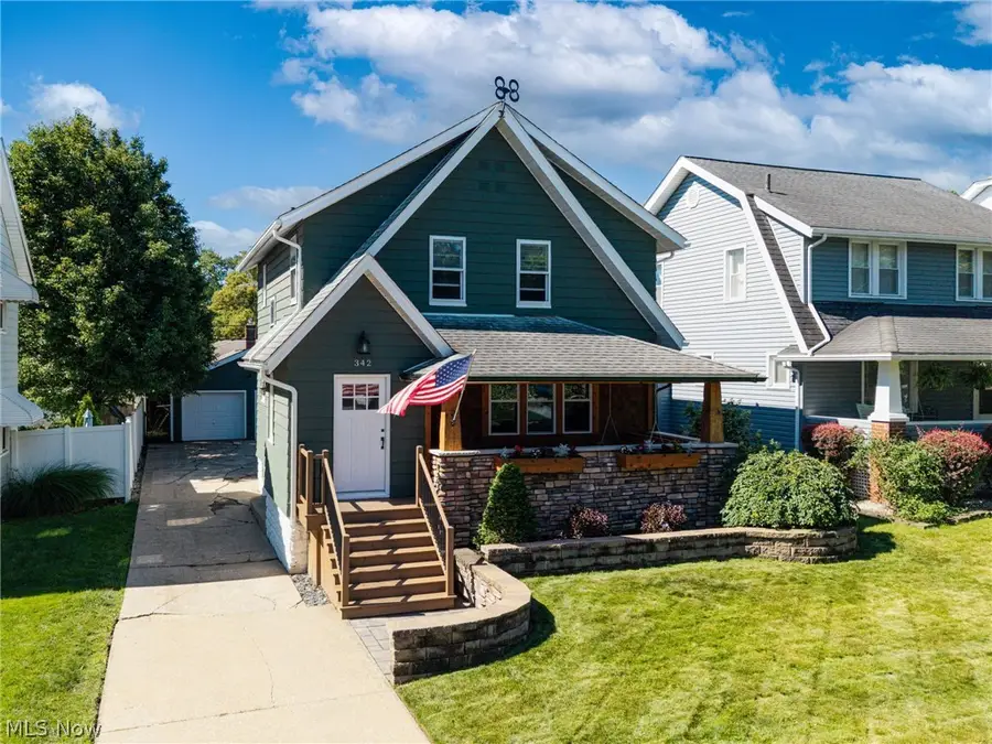 342 E Catawba Avenue, Akron, OH 44301 - #2