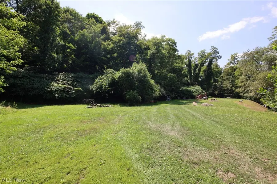 000 Indiana, First Street Extension Road, Chester, WV 26034 - #3
