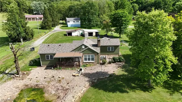 50 Hillcrest Manor Drive, Chester, WV 26034