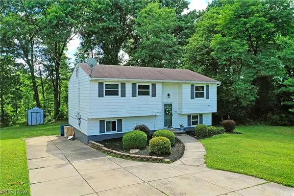 3678 Oakview Drive, Girard, OH 44420