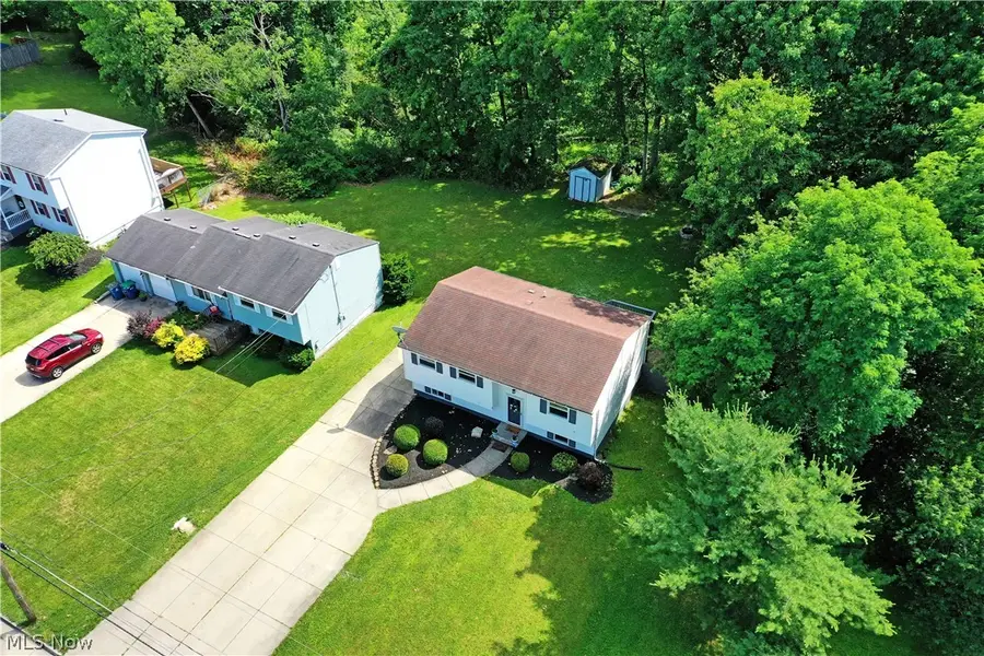 3678 Oakview Drive, Girard, OH 44420 - #3