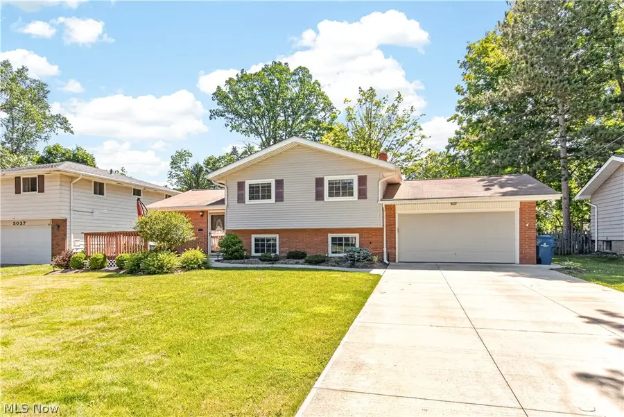 5051 Berkshire, North Olmsted, OH 44070 - #2