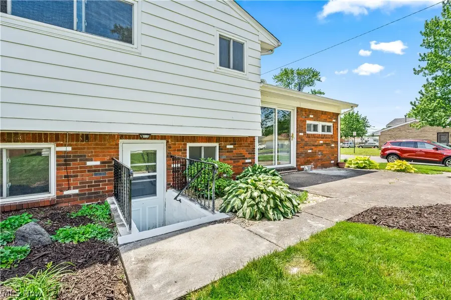 900 Wilder Avenue, Elyria, OH 44035 - #3