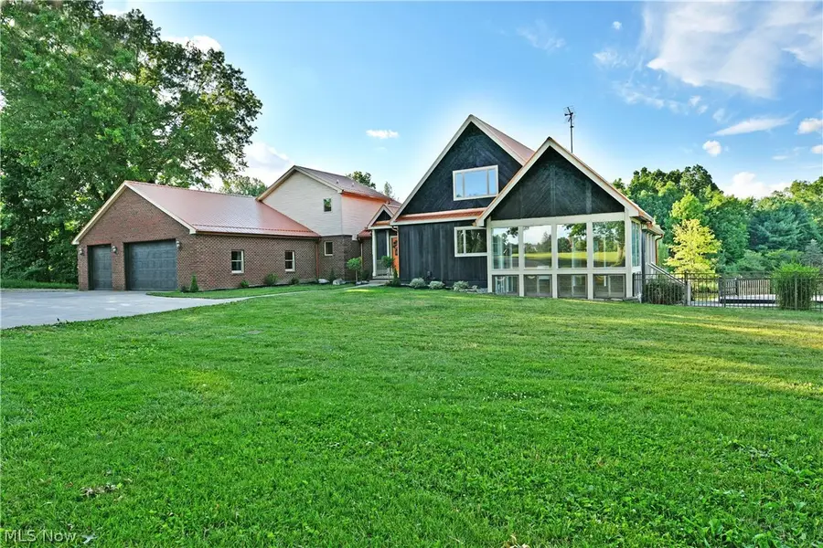 5305 Warren Sharon Road, Vienna, OH 44473 - #3