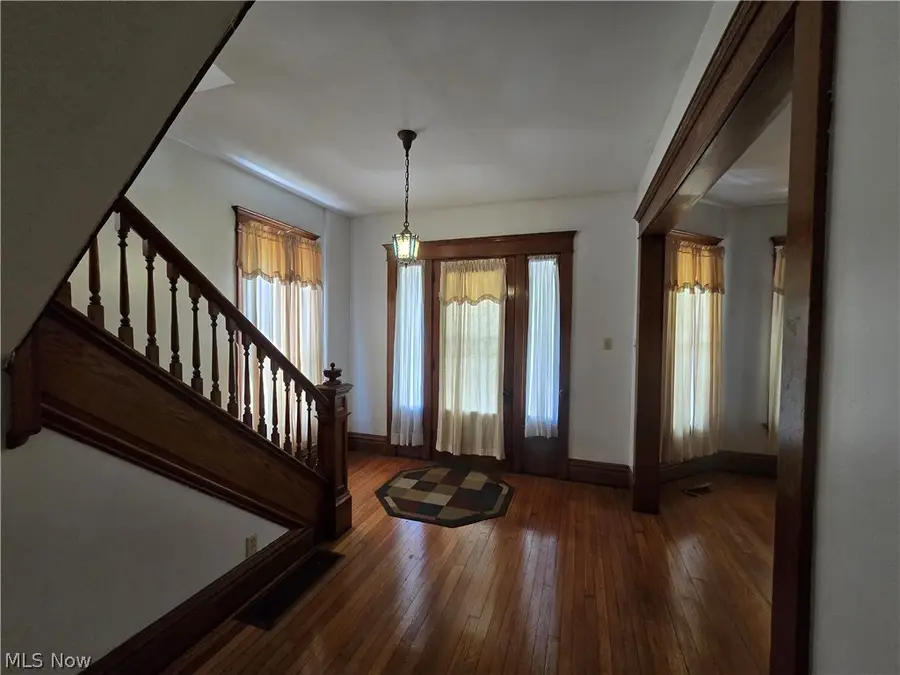 407 Williams Avenue, Williamstown, WV 26187 - #3