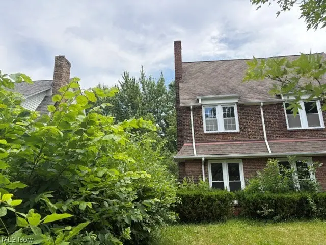 3061 Albion Road, Cleveland, OH 44120 - #2