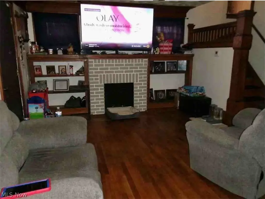 923 Bloomfield Avenue, Akron, OH 44302 - #2