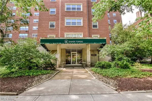 13800 Shaker Boulevard #1102, Cleveland, OH 44120