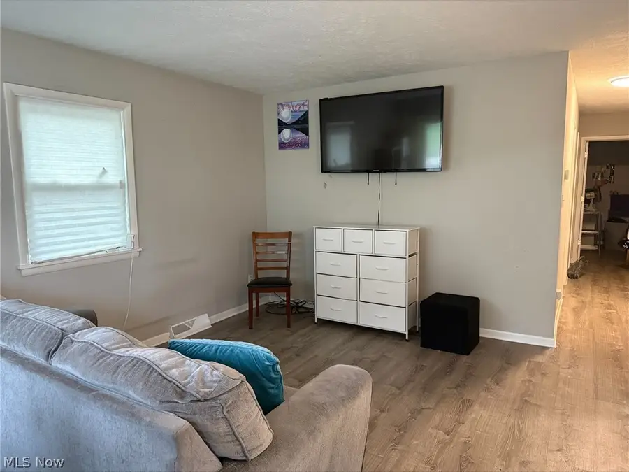 1181 Easton Drive, Akron, OH 44310 - #3