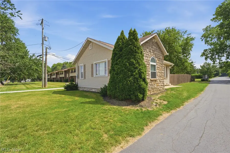 679 Saint Andrews Court, Akron, OH 44312 - #2