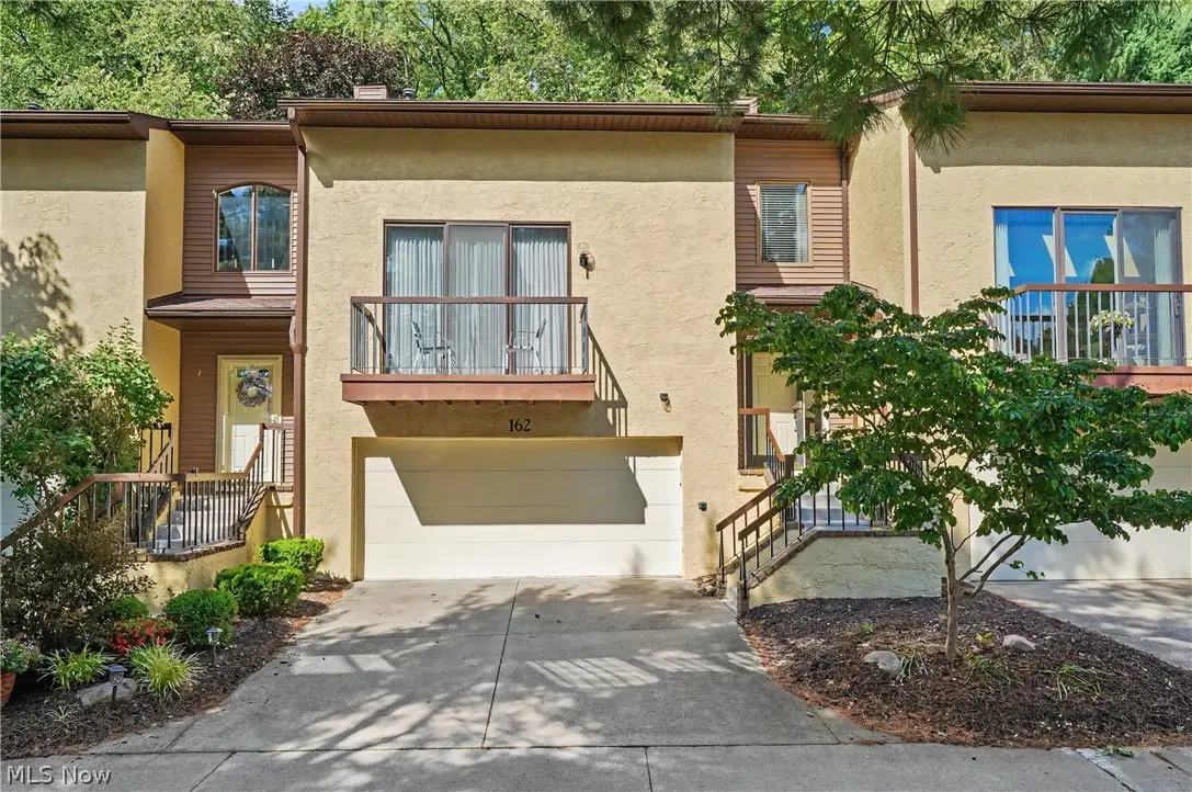 162 Lake Terrace Drive, Munroe Falls, OH 44262 - #1